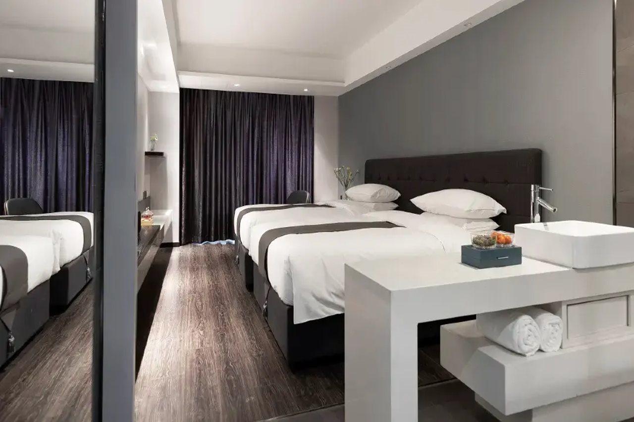 Holz Hotel Shenyang Exterior foto