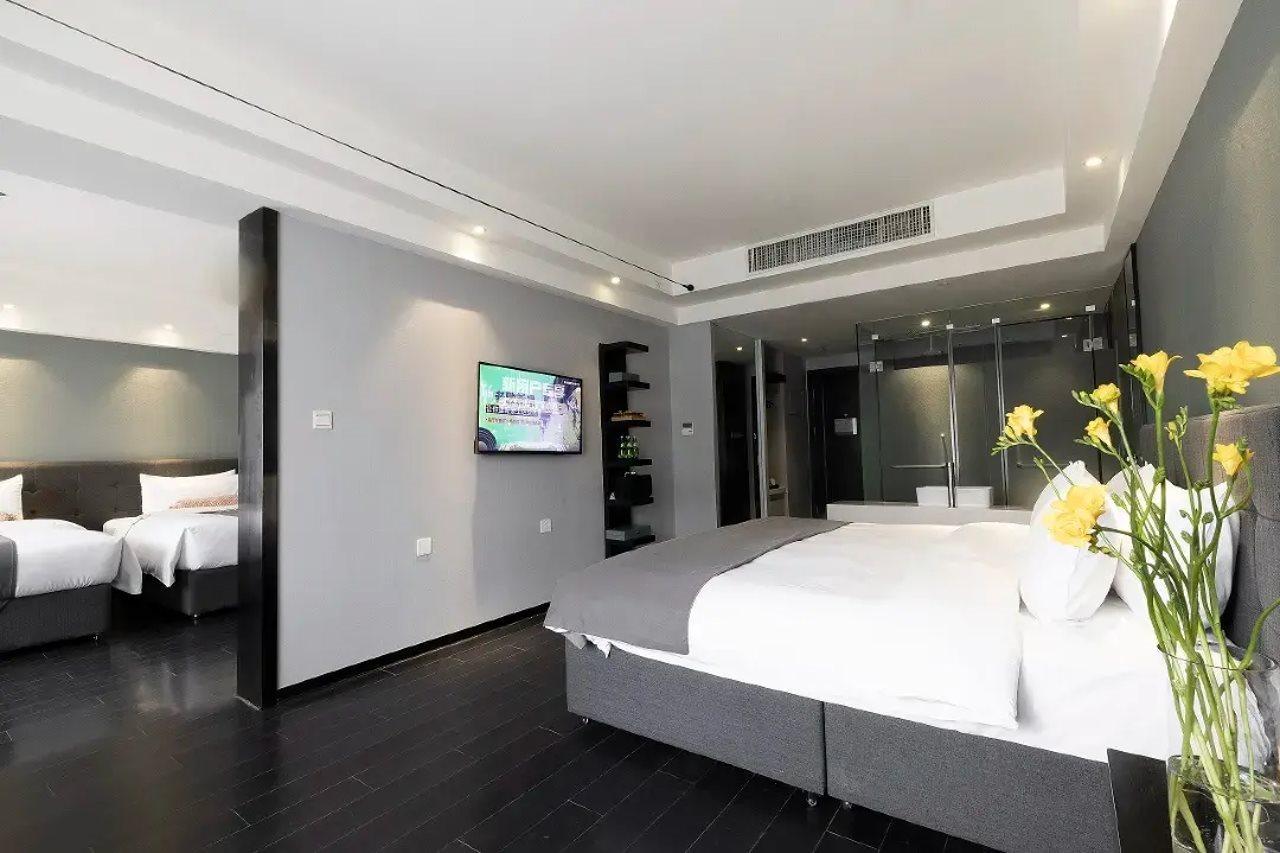 Holz Hotel Shenyang Exterior foto