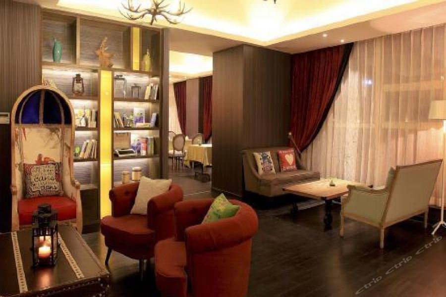 Holz Hotel Shenyang Exterior foto